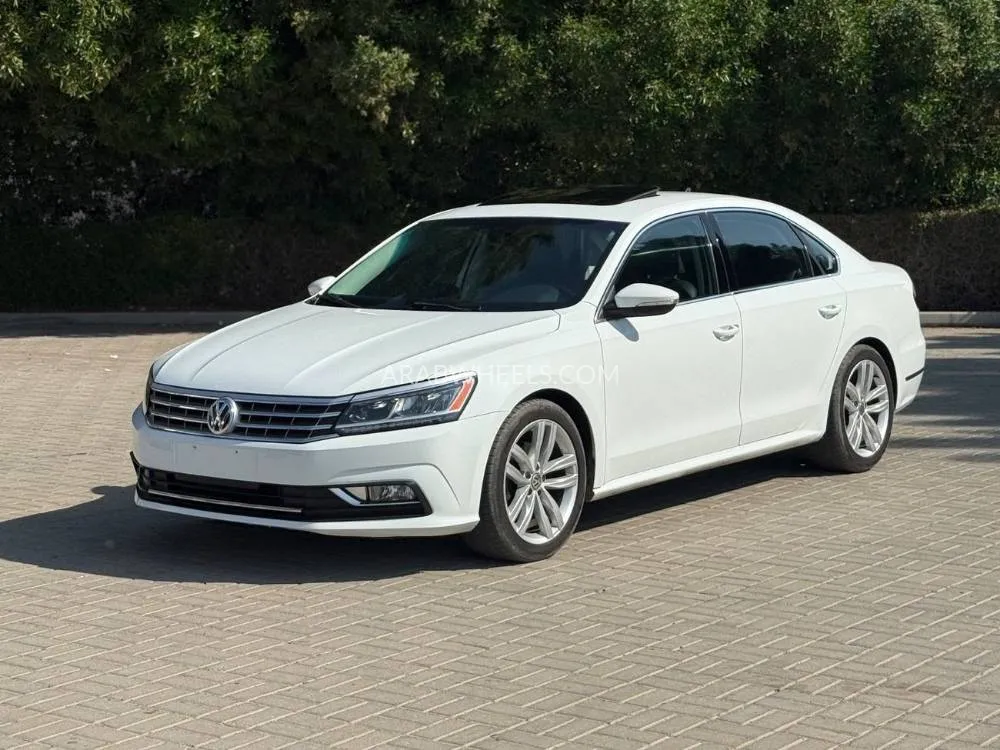 Volkswagen Passat 2018 for Sale in Sharjah Image-6