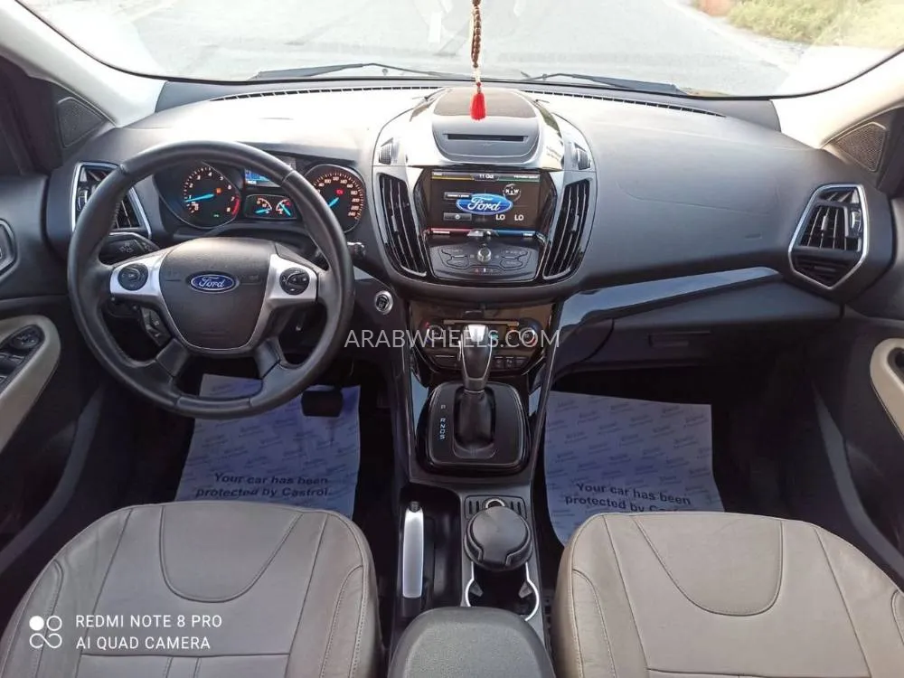 Ford Escape 2015 for Sale in Ajman Image-4