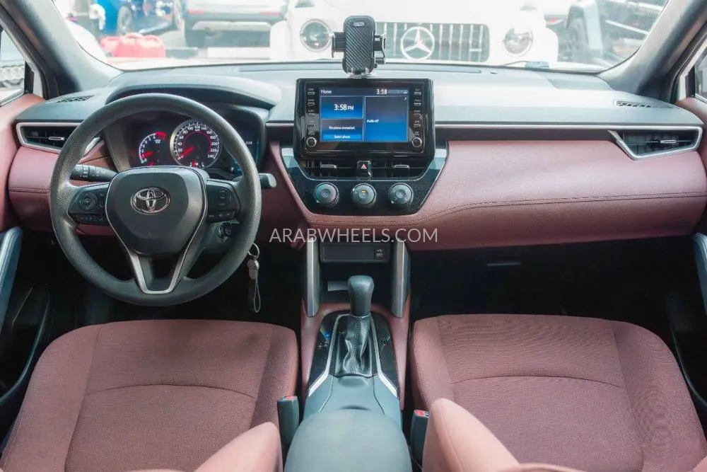 تويوتا كورولا كروس 2023 for Sale in دبي Image-10