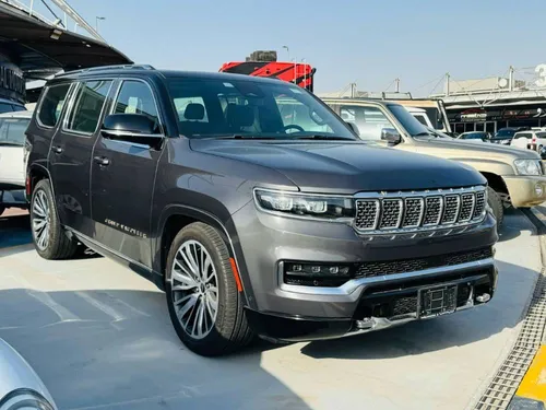 Jeep Grand Wagoneer 2023