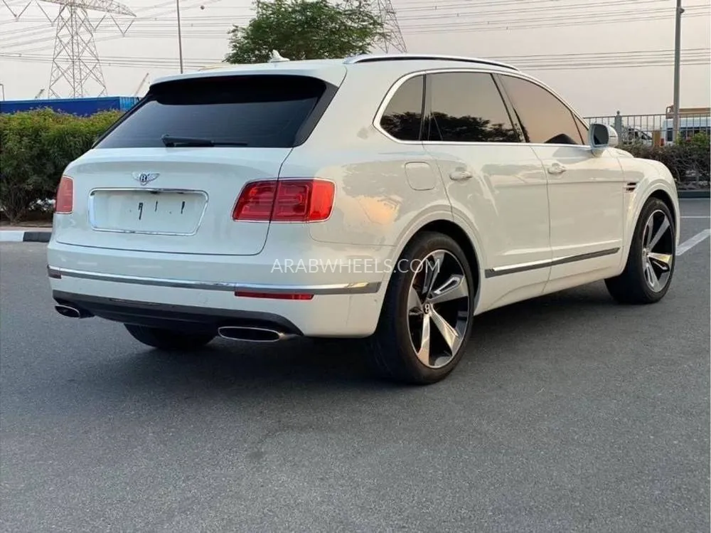 Bentley Bentayga 2017 for Sale in Dubai Image-19