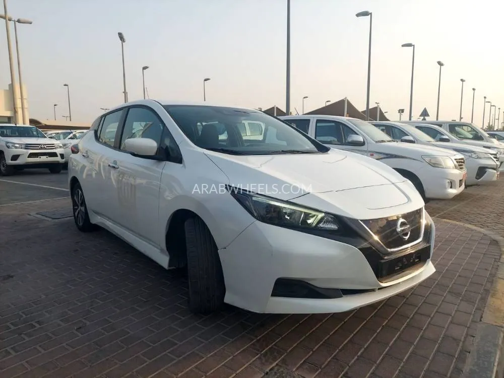 Nissan Leaf 2020 for Sale in Ajman Image-2