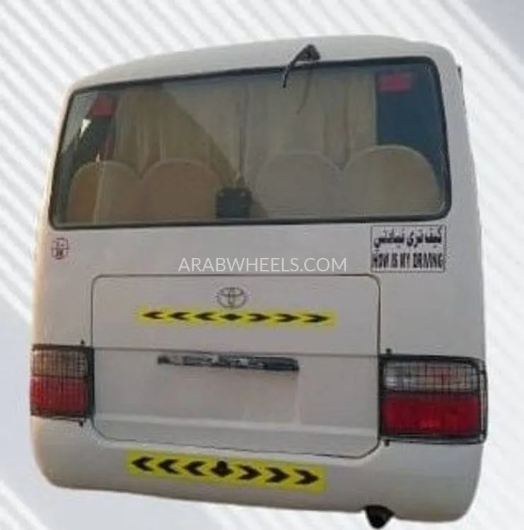 Toyota Coaster 2011 for Sale in Ajman Image-8
