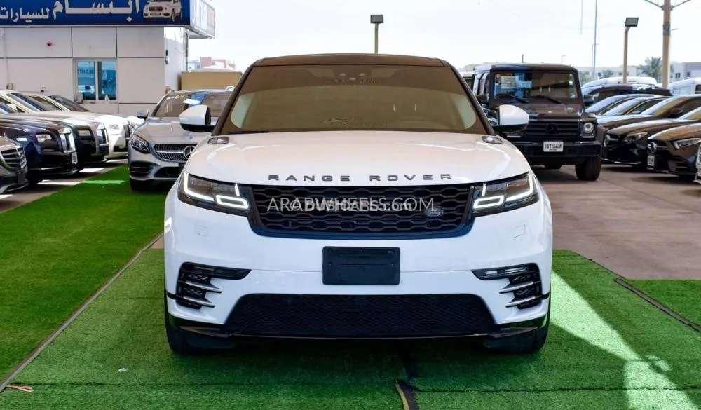 Land Rover Range Rover Velar 2018 for Sale in Dubai Image-2