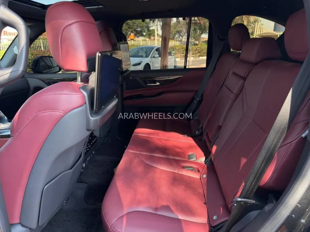 Lexus LX 2024 for Sale in Dubai Image-12