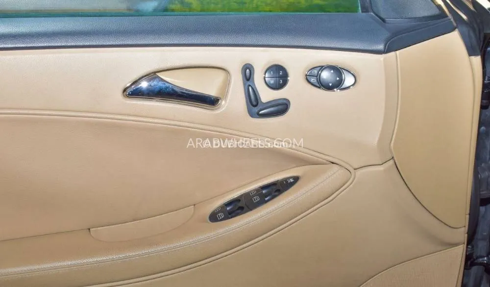 مرسيدس بنز CLS Class 2007 for Sale in دبي Image-12
