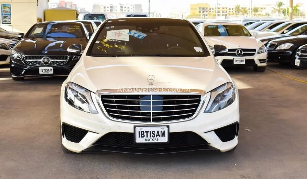 Mercedes Benz CLS Class 2014 for Sale in Dubai Image-2