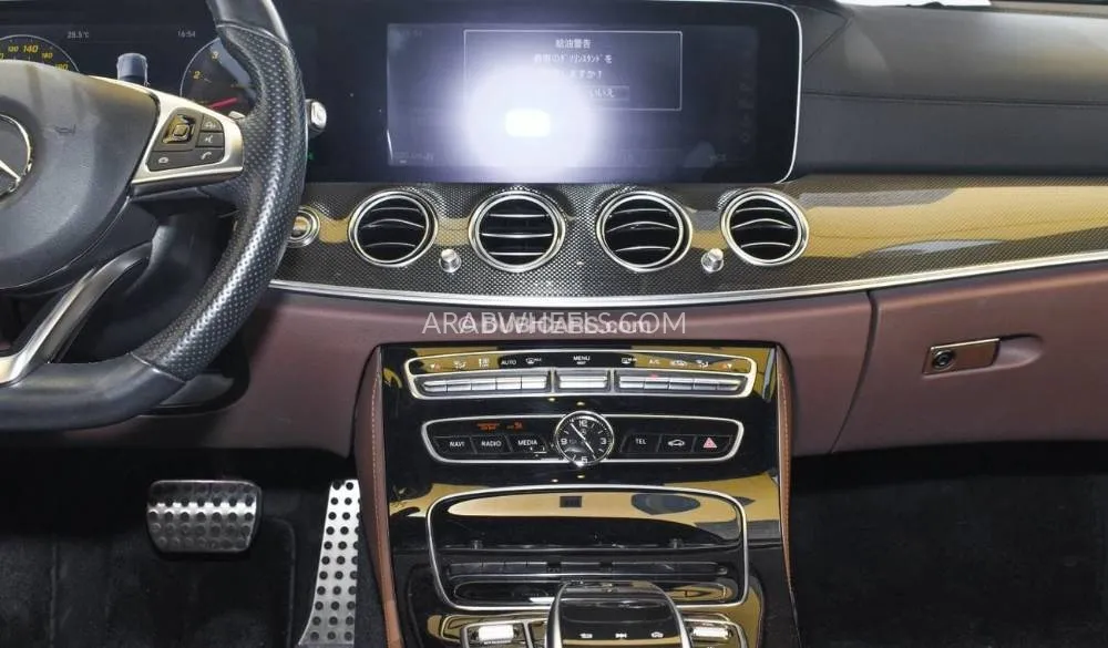 Mercedes Benz E Class 2017 for Sale in Dubai Image-9