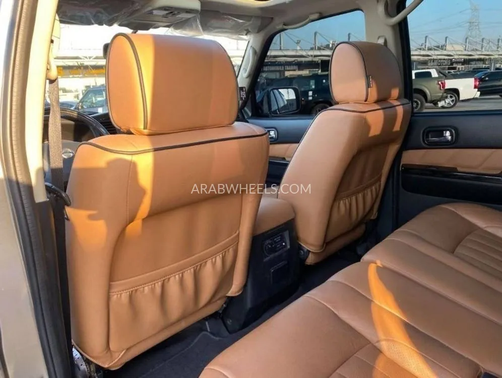 Nissan Patrol 2020 for Sale in Dubai Image-14
