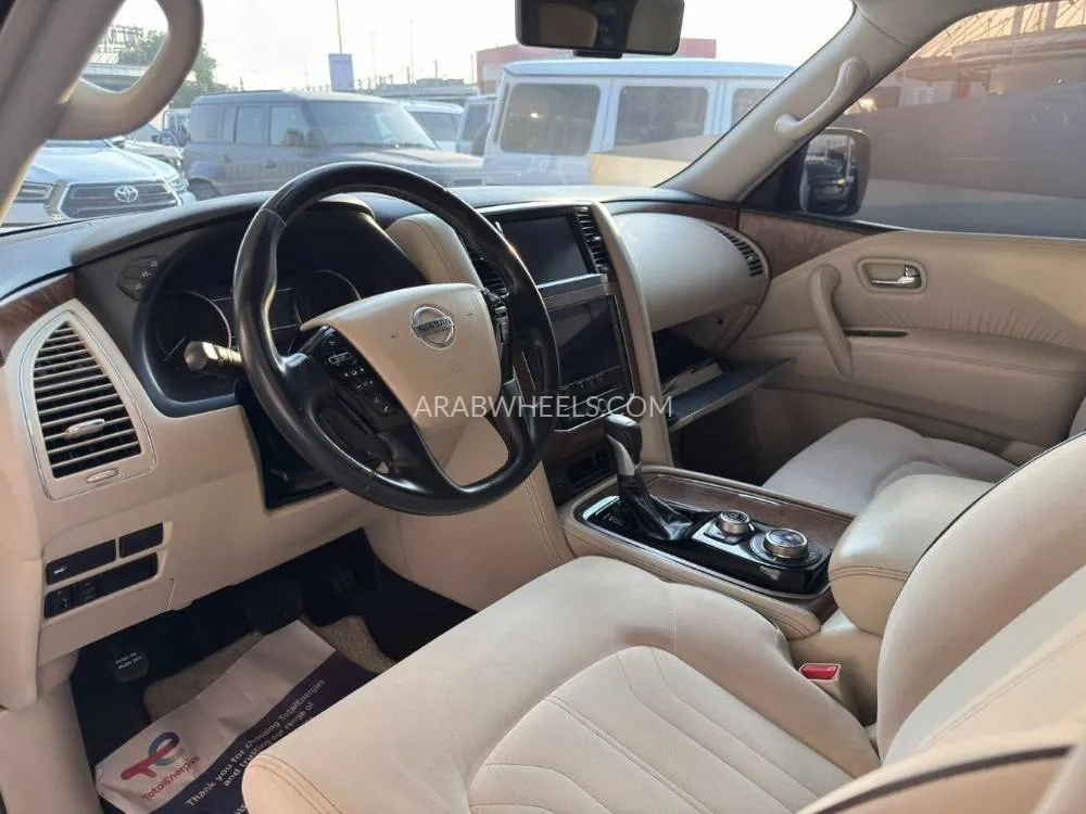 Nissan Patrol 2020 for Sale in Dubai Image-6