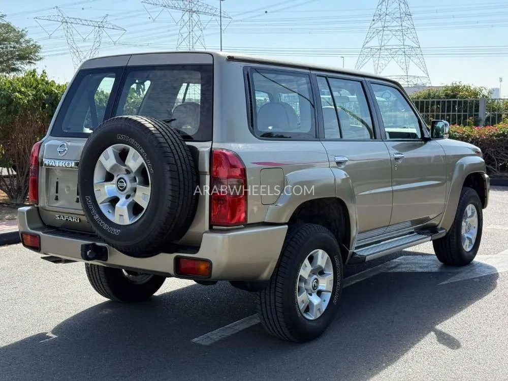 نيسان باترول 2017 for Sale in دبي Image-17