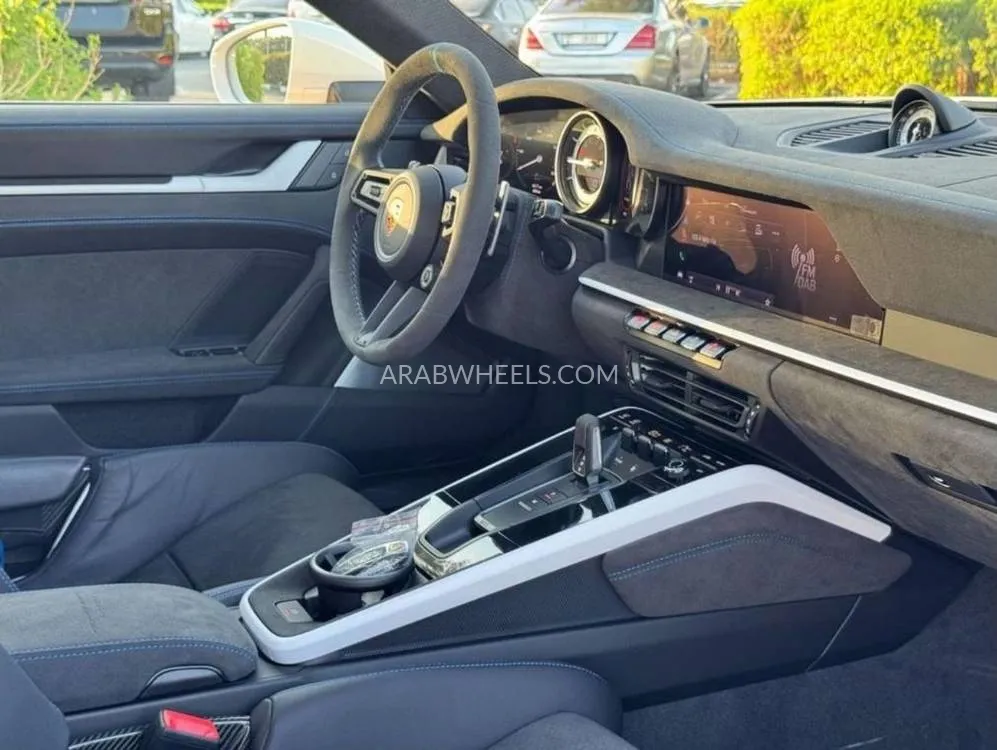 Porsche 911 2023 for Sale in Dubai Image-14