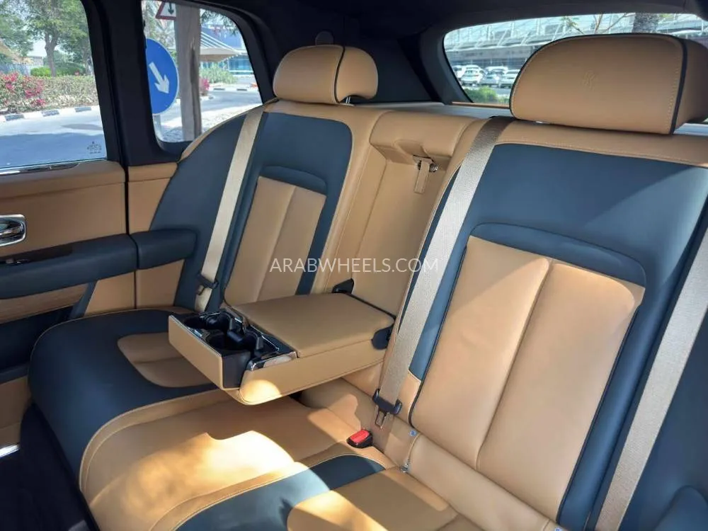 Rolls Royce Cullinan 2021 for Sale in Dubai Image-12