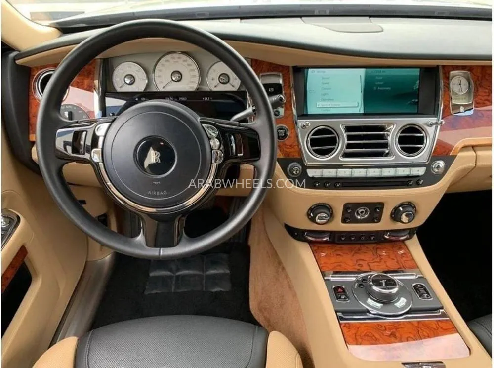 Rolls Royce Ghost 2016 for Sale in Dubai Image-8