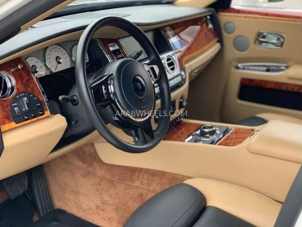 Rolls Royce Ghost 2016 for Sale in Dubai Image-11