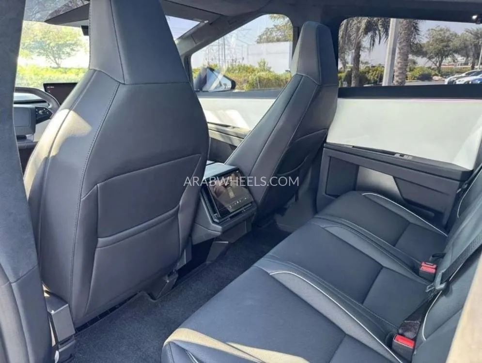 Tesla Cybertruck 2024 for Sale in Dubai Image-15