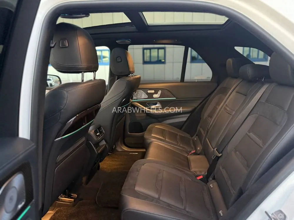 Mercedes Benz GLE Class 2022 for Sale in Dubai Image-9
