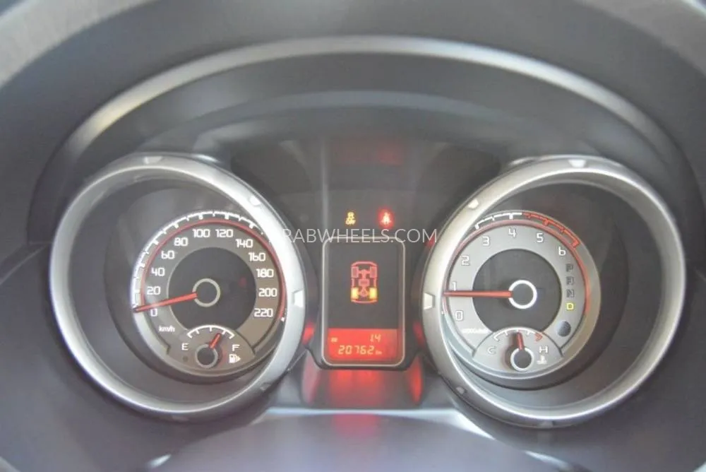 Mitsubishi Pajero 2020 for Sale in Dubai Image-18