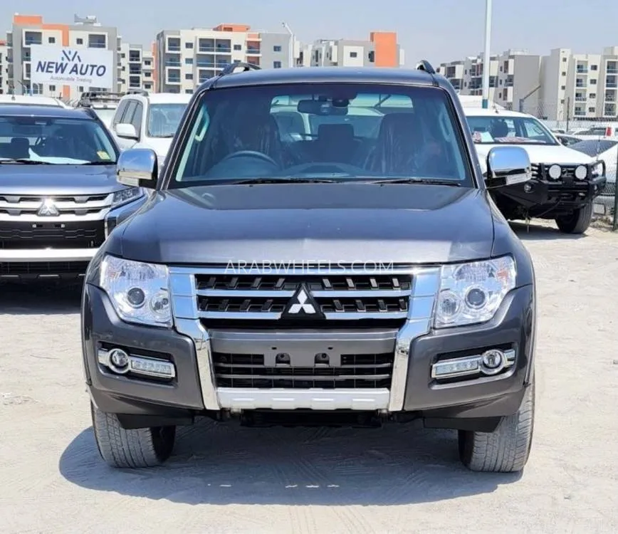 Mitsubishi Pajero 2020 for Sale in Dubai Image-3