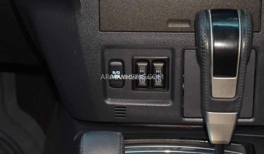 Mitsubishi Pajero 2021 for Sale in Dubai Image-11