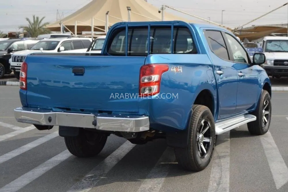 Mitsubishi Triton 2019 for Sale in Dubai Image-8