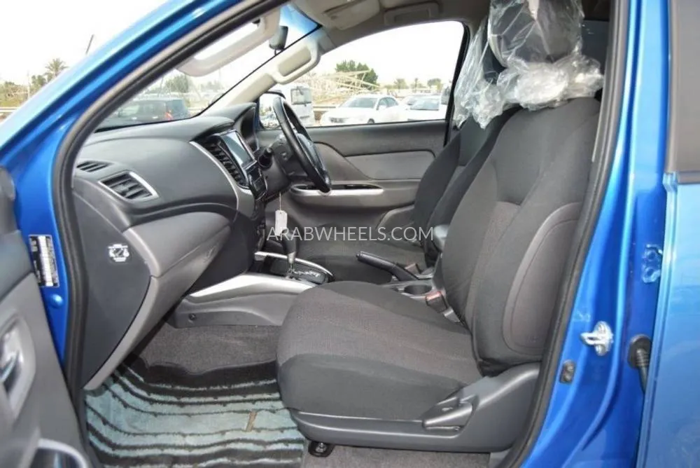 Mitsubishi Triton 2019 for Sale in Dubai Image-13