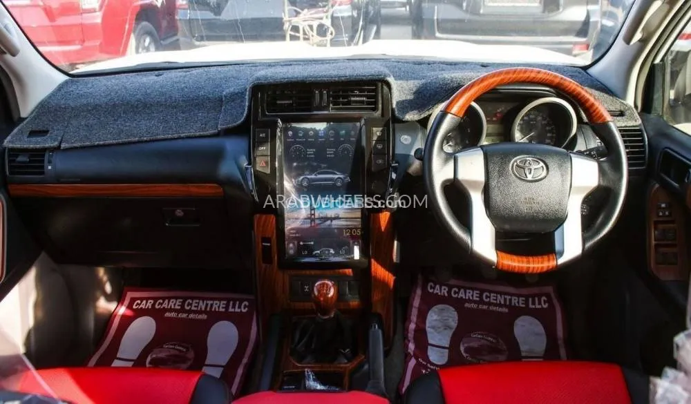Toyota Land Cruiser Prado 2011 for Sale in Dubai Image-14