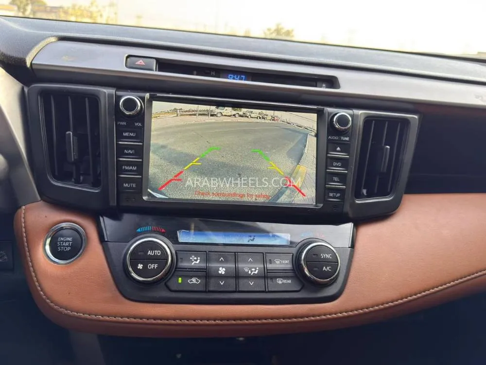 Toyota Rav4 2018 for Sale in Dubai Image-13