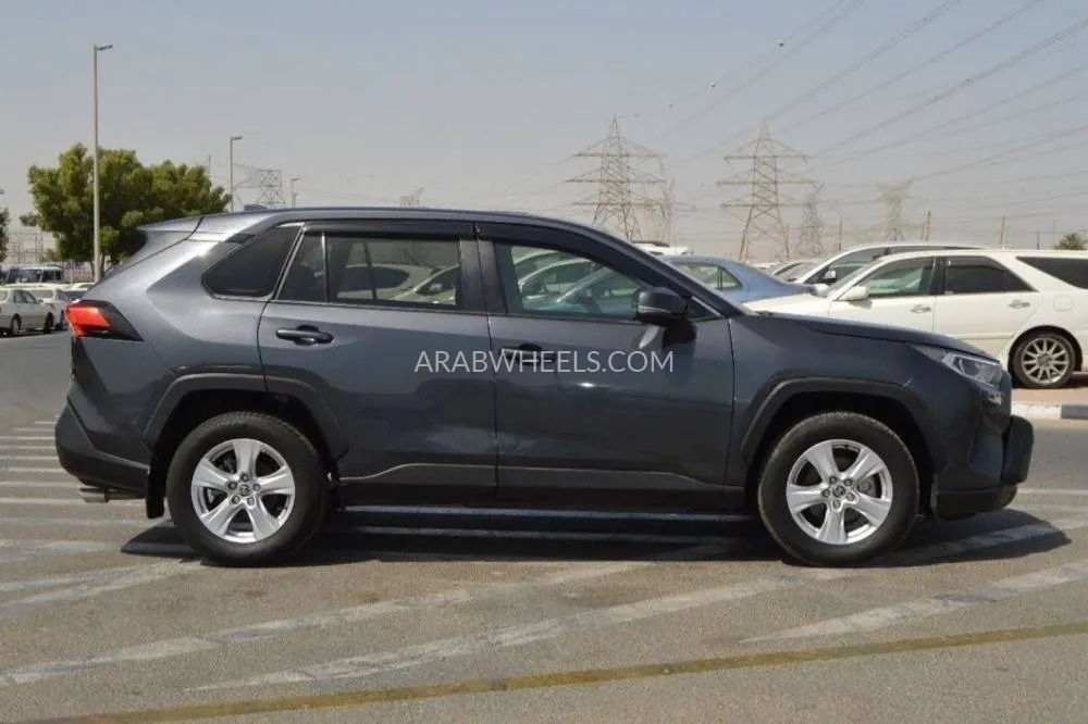 Toyota Rav4 2020 for Sale in Dubai Image-8