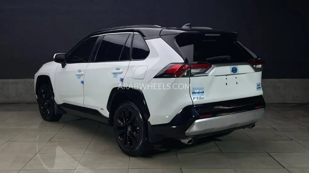 Toyota Rav4 2022 for Sale in Dubai Image-6