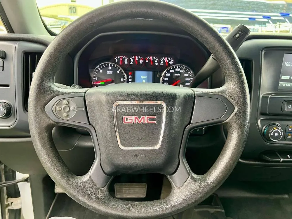 GMC Sierra 2019 for Sale in Ajman Image-19