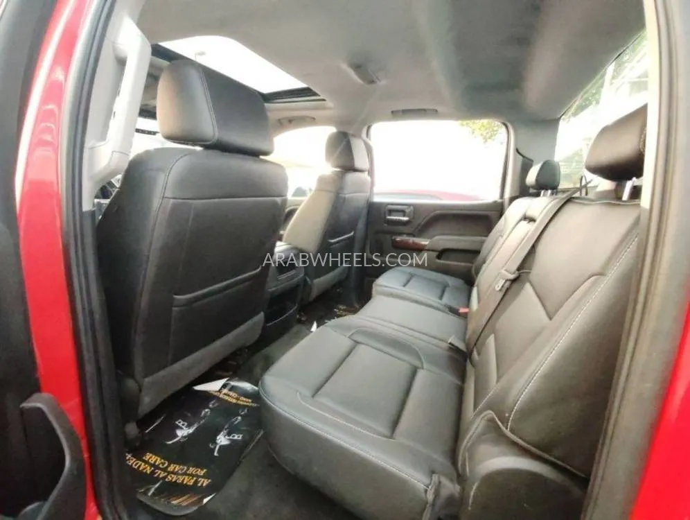 GMC Sierra 2018 for Sale in Ajman Image-13