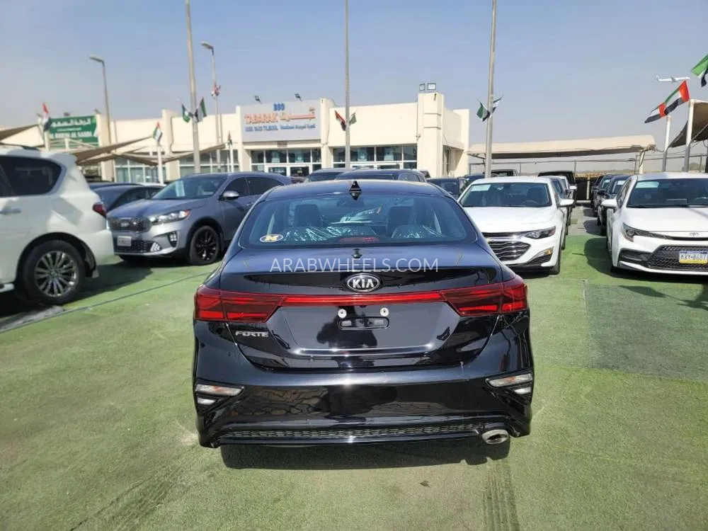 Kia Cerato 2021 for Sale in Ajman Image-3