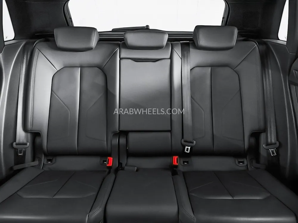 Audi Q3 2021 for Sale in Dubai Image-12