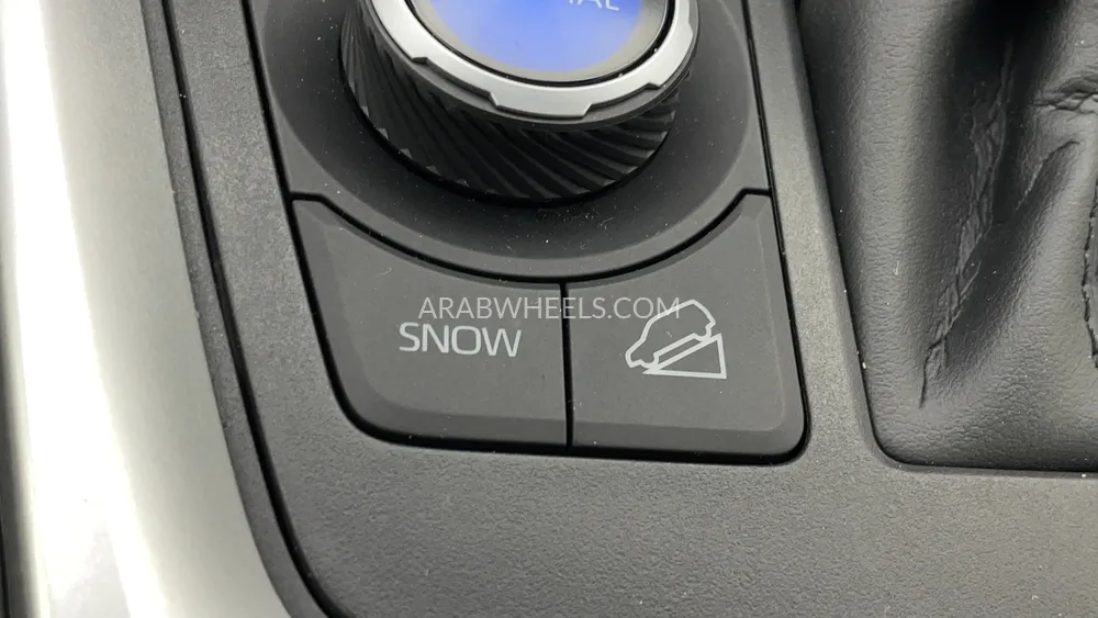 Toyota Rav4 2024 for Sale in Dubai Image-36