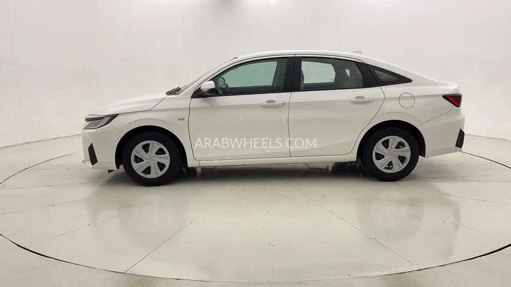 Toyota Yaris 2024 for Sale in Dubai Image-6