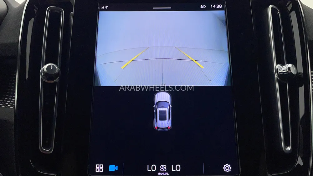 Volvo XC40 2023 for Sale in Dubai Image-17