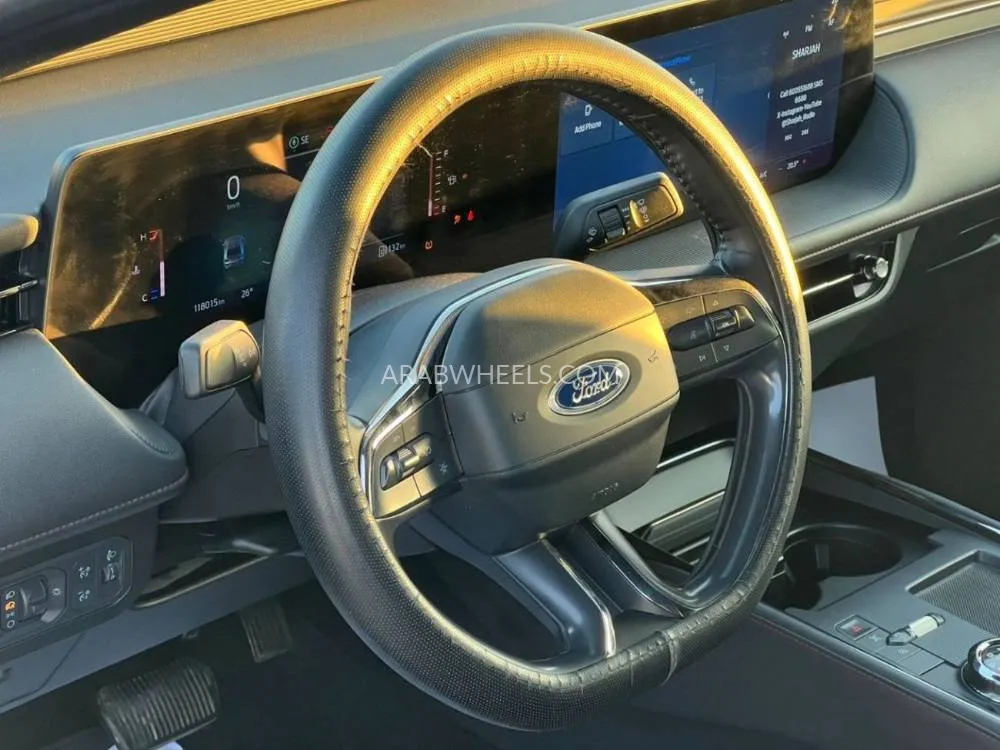 Ford Taurus 2023 for Sale in Sharjah Image-6