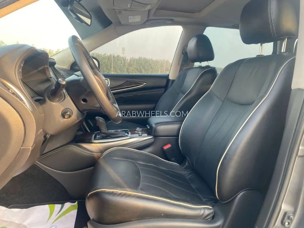 Infiniti QX60 2018 for Sale in Sharjah Image-8