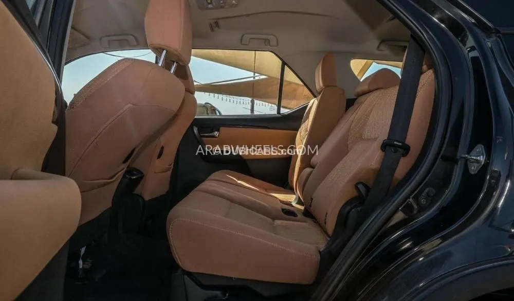 تويوتا فورتشنر 2020 for Sale in الشارقة Image-9
