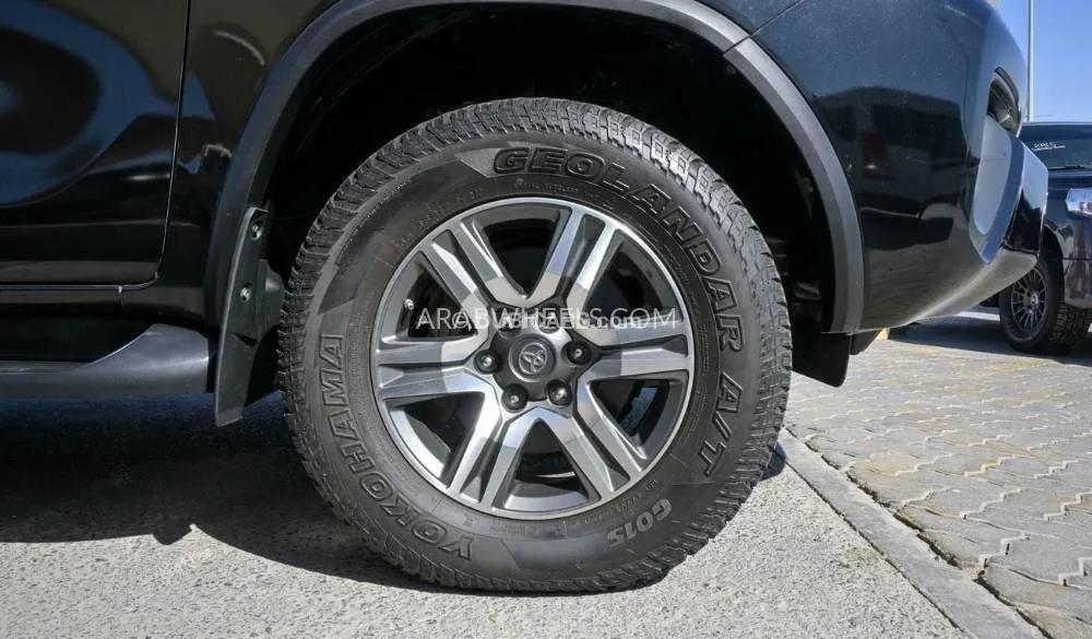 تويوتا فورتشنر 2020 for Sale in الشارقة Image-14