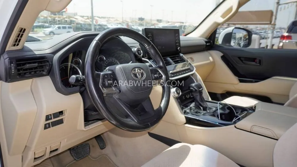 تويوتا لاند كروزر 2022 for Sale in الشارقة Image-4