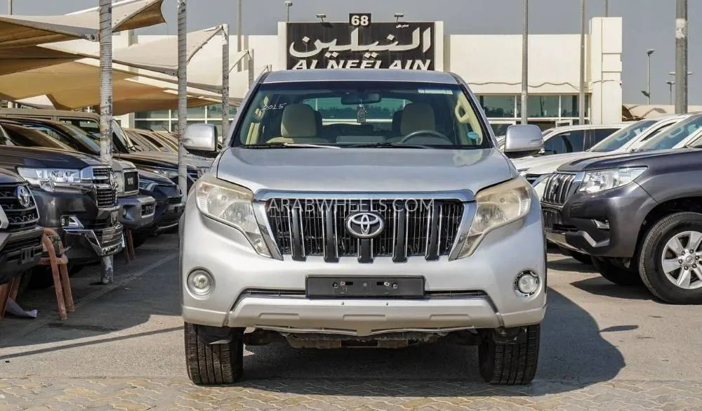 Toyota Land Cruiser Prado 2017 for Sale in Sharjah Image-2