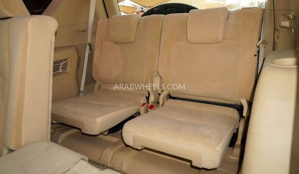 Toyota Land Cruiser Prado 2017 for Sale in Sharjah Image-9