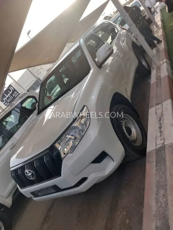 Toyota Land Cruiser Prado 2019 for Sale in Sharjah Image-3