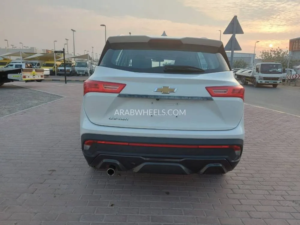 Chevrolet Captiva 2022 for Sale in Sharjah Image-6