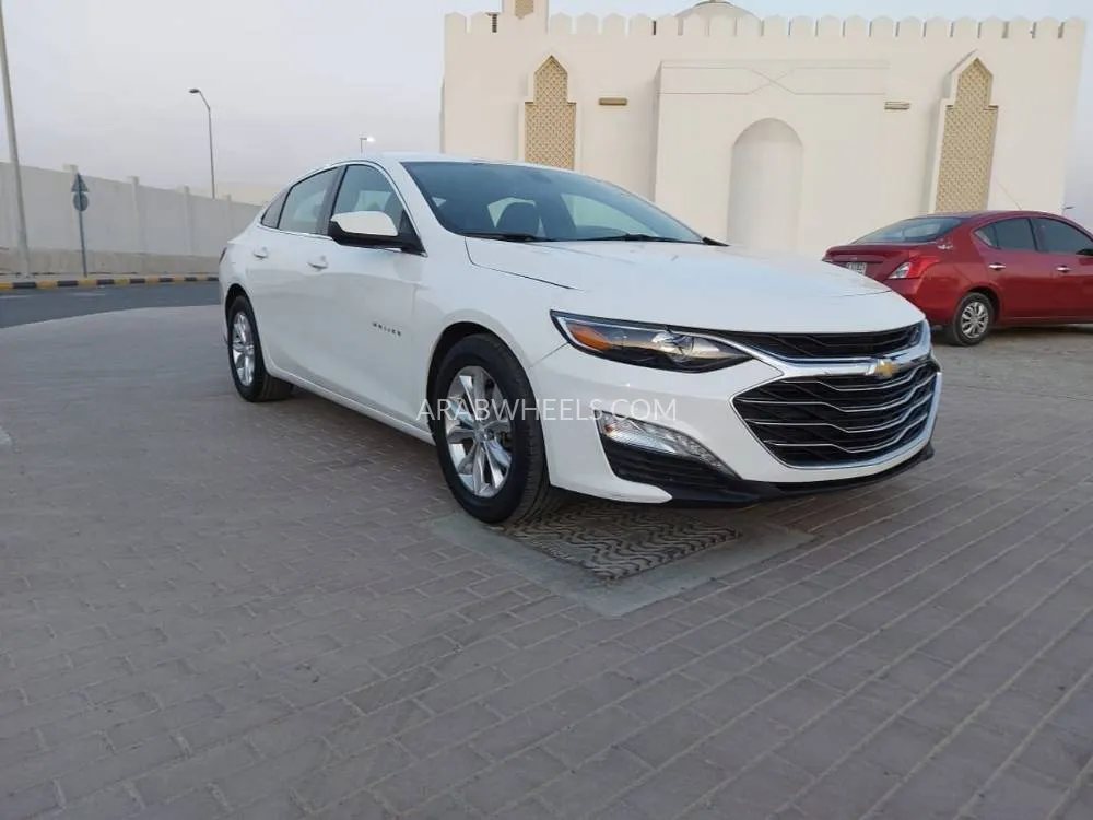 Chevrolet Malibu 2020 for Sale in Sharjah Image-3