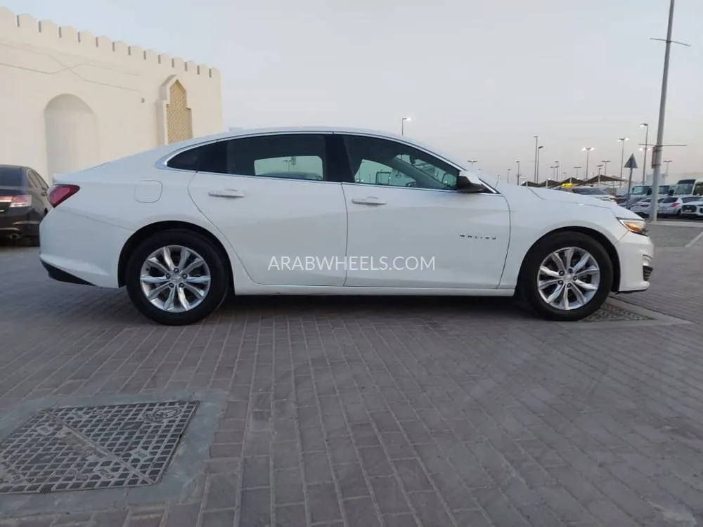 Chevrolet Malibu 2020 for Sale in Sharjah Image-4