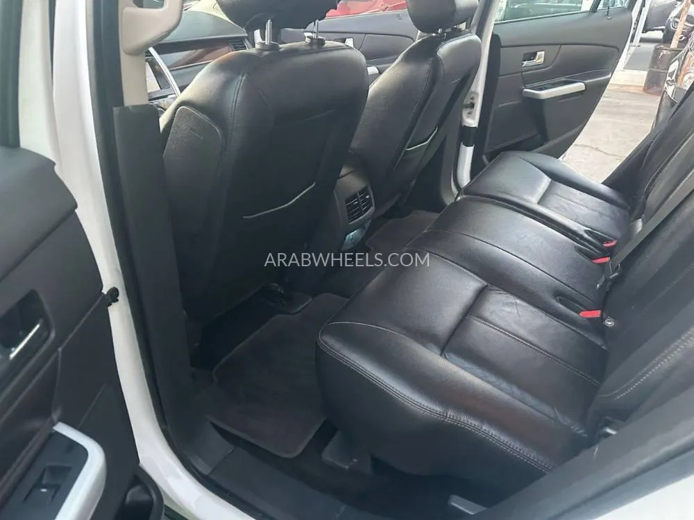 Ford Edge 2014 for Sale in Sharjah Image-10