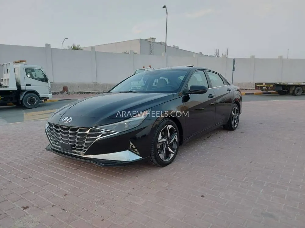 Hyundai Elantra 2021 for Sale in Sharjah Image-4
